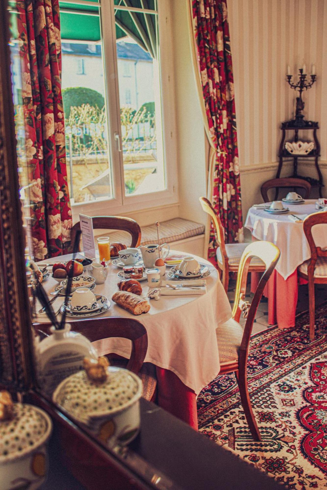Hotel La Villa Fleurie Beaune  Luaran gambar