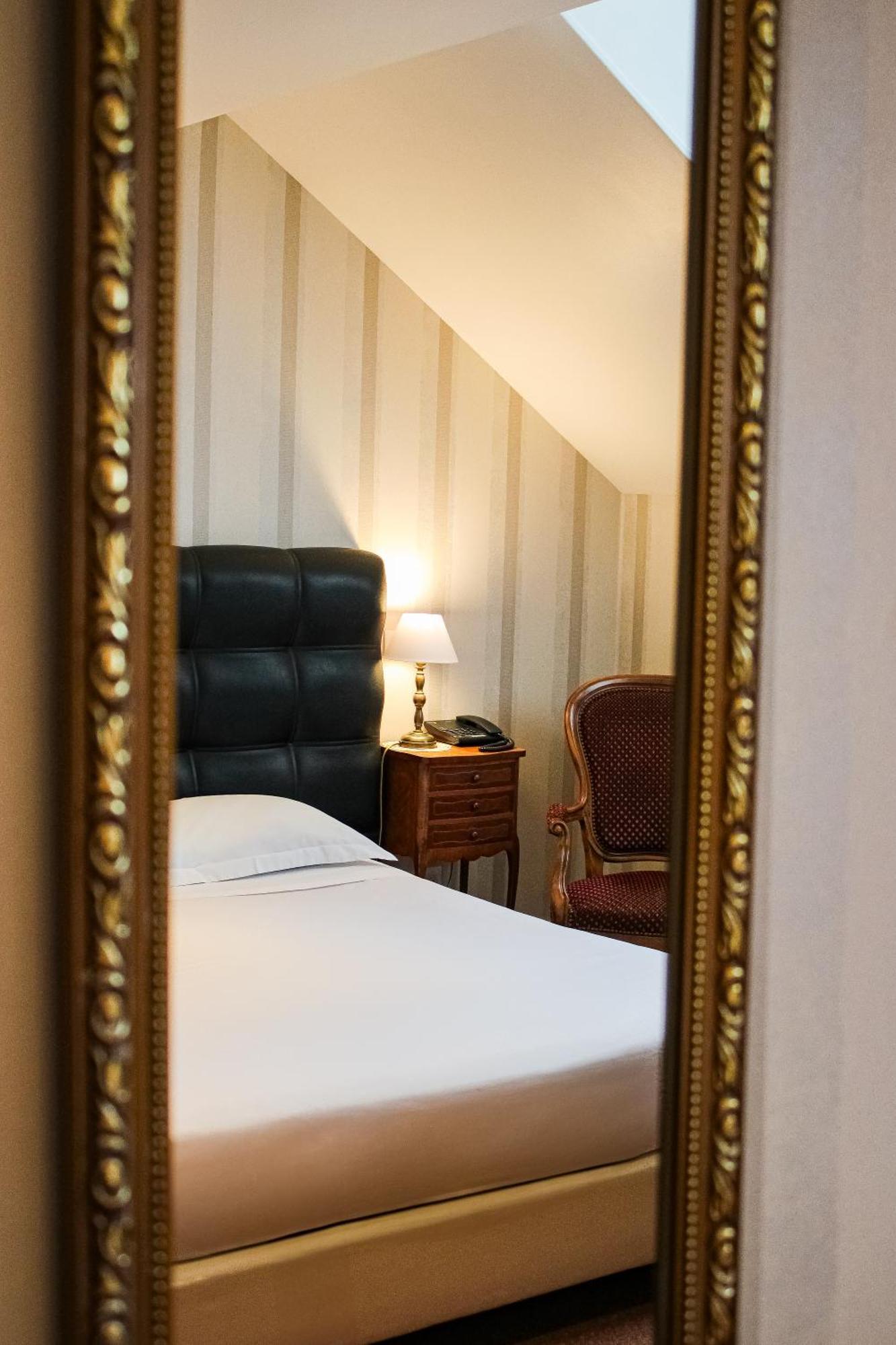 Hotel La Villa Fleurie Beaune  Luaran gambar